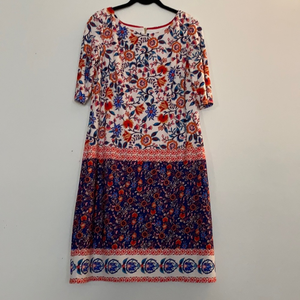 Pretty floral shift dress